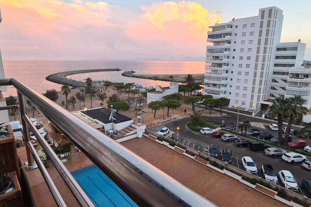 Sunsetmare Vacational Apartment Roses Exterior photo