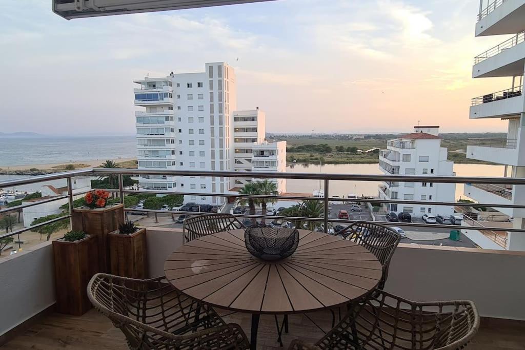 Sunsetmare Vacational Apartment Roses Exterior photo