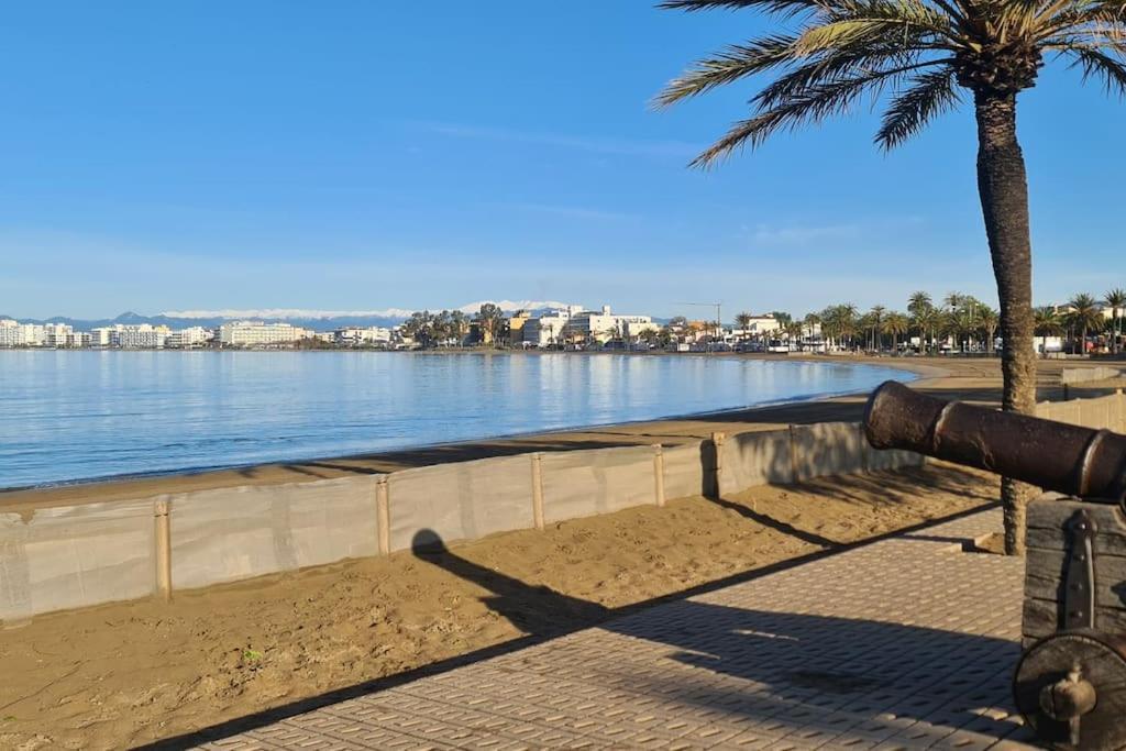 Sunsetmare Vacational Apartment Roses Exterior photo